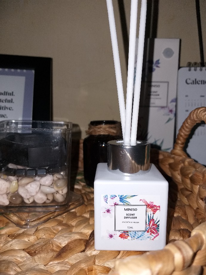 Miniso  Beauty Sewangi Pewangi Ruangan Diffuser Aromatherapy Pengharum Bunga 50ml