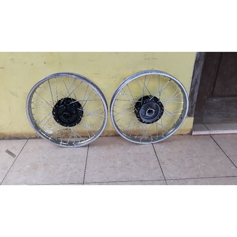 velg astrea grand depan belakang original
