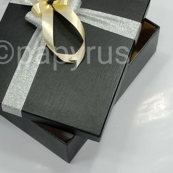 

♚ PAPYRUS 25x30 tinggi 10cm Kotak Kado Gift Box Hadiah ❃