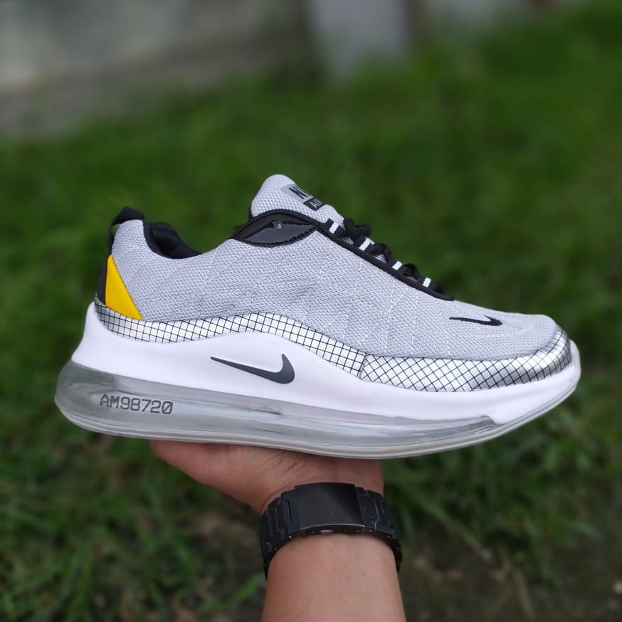 Sepatu Pria Nike Air Max 720 + Free Kaos Kaki