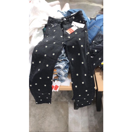 Jastip Jasa Titip Celana Jeans Cewek Pants Stradivarius Diskon Murah Sale