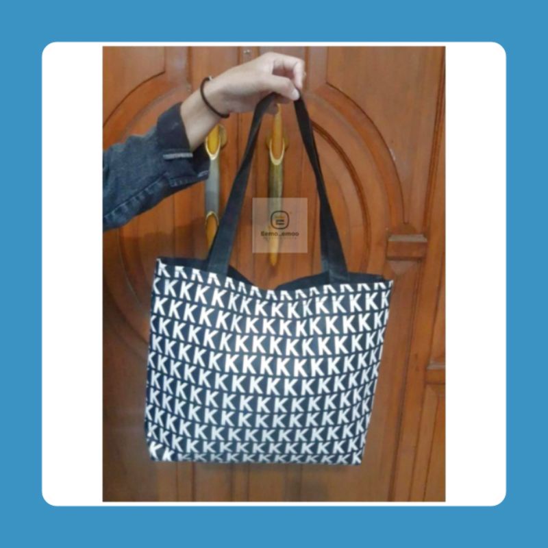 EMOEMO Tote Bag Wanita Motif huruf KKKK hitam AESTETHIC