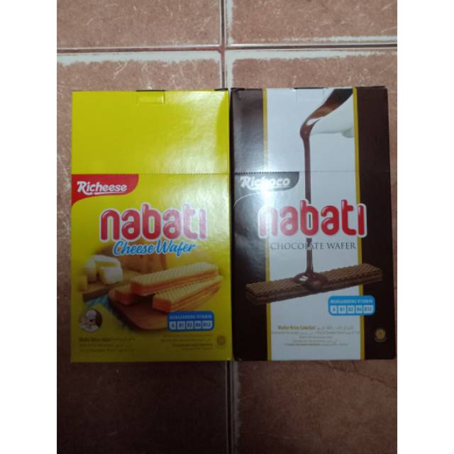 

Nabati wafer dus kecil