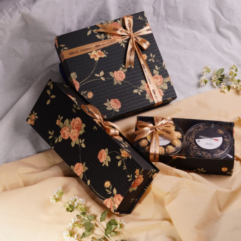 BOX HAMPERS KUE KERING J&C COOKIES