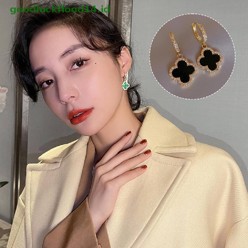 1 Pasang Anting Stud Bentuk Bunga Clover Keberuntungan Warna Hitam Hijau Untuk Anak Perempuan