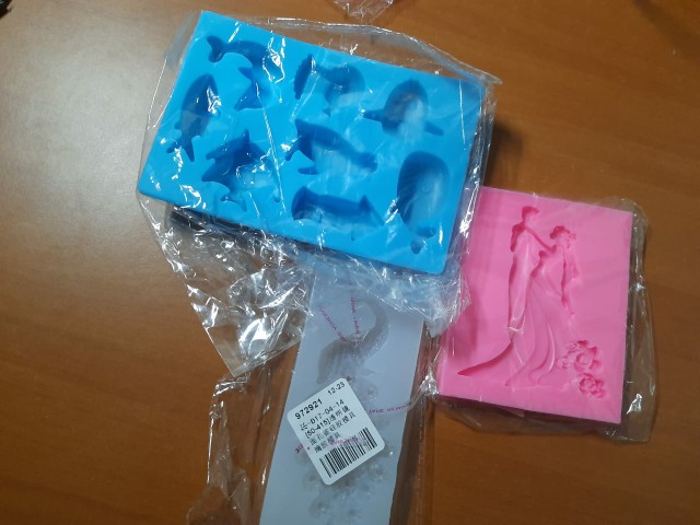 Cetakan Es Krim / Sabun Bentuk Lumba Bahan Silikon