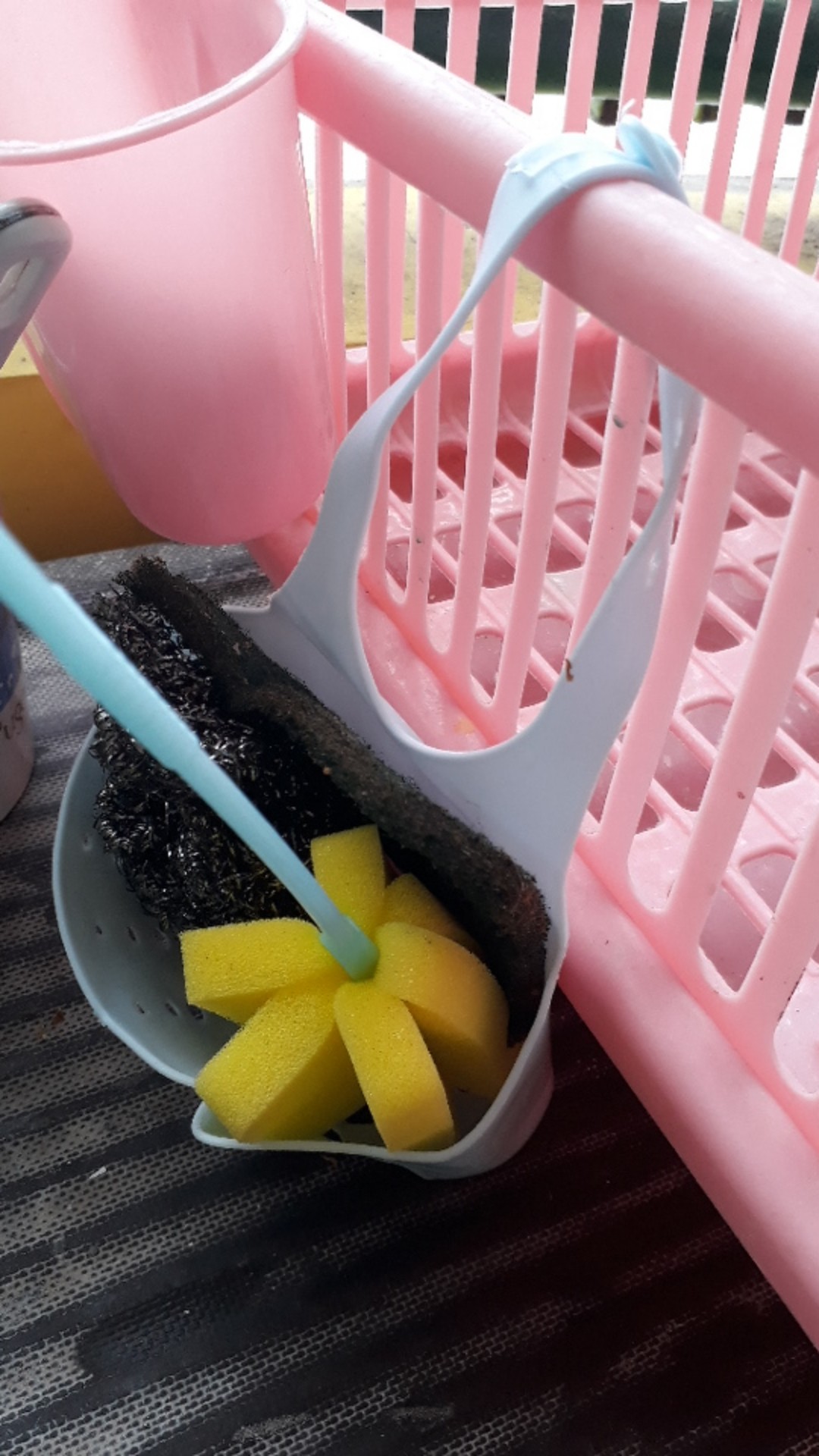 Gantungan Kran Wastafel Multifungsi / Tempat Sabun Sikat Spons