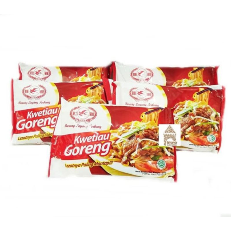 

kwetiau goreng burung layang terbang