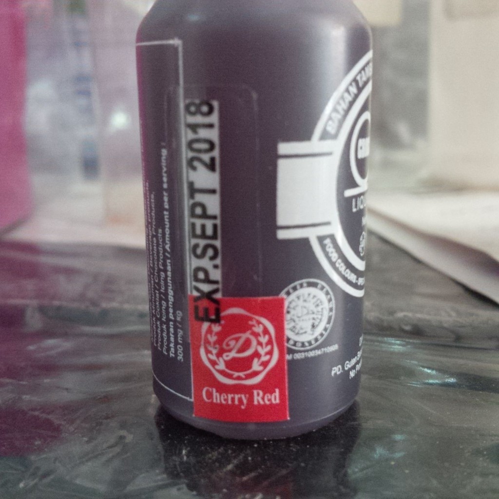 

sepuhan/pewarna makanan/cross/oil based/cross/cherry red/kue/fondant