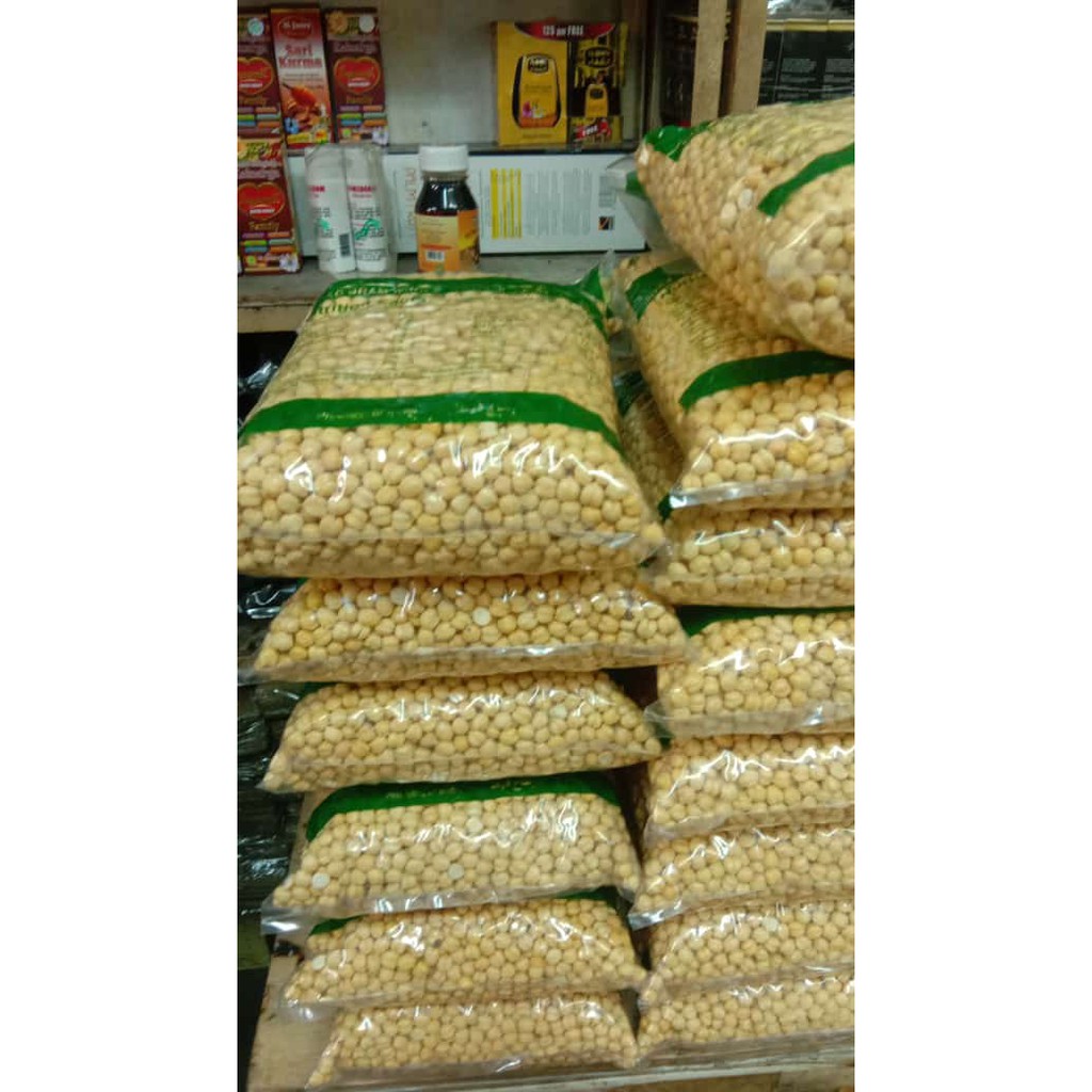 

Kacang Arab( SUDAH MATANG ) 500gr Kacang Arab Al Madina Premium Quality Oleh Oleh Haji dan Umroh