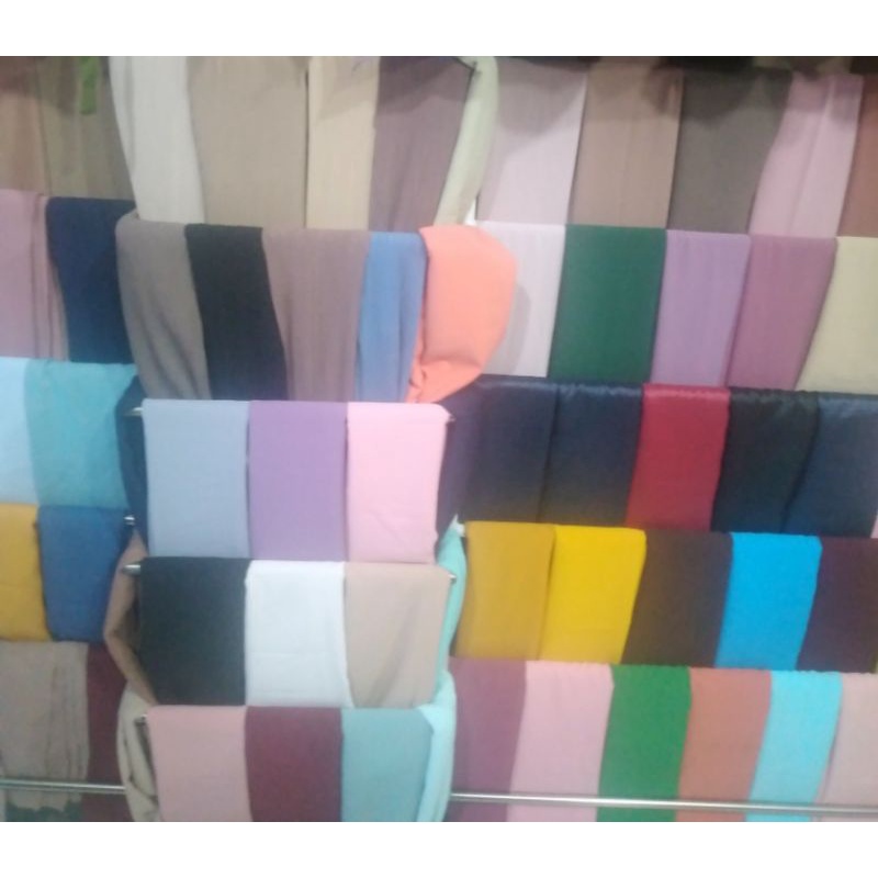 hijab segi4 polos motif pashmina bahan satin katun