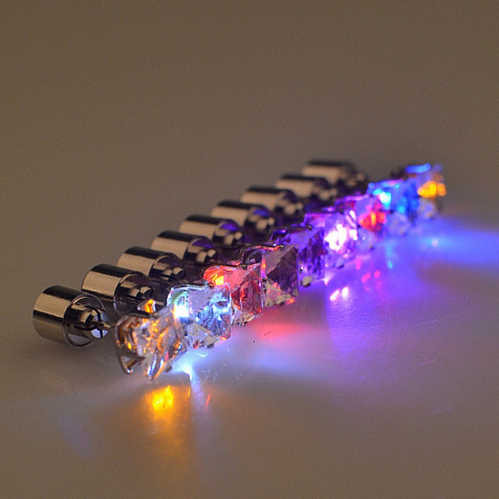 Hu Hu Hu Hu Hu Alat Bantu Pasang Kacamata♡ 1 Pc Anting Stud Cubic Zirconia LED Bentuk Persegi Luminous Untuk Wanita