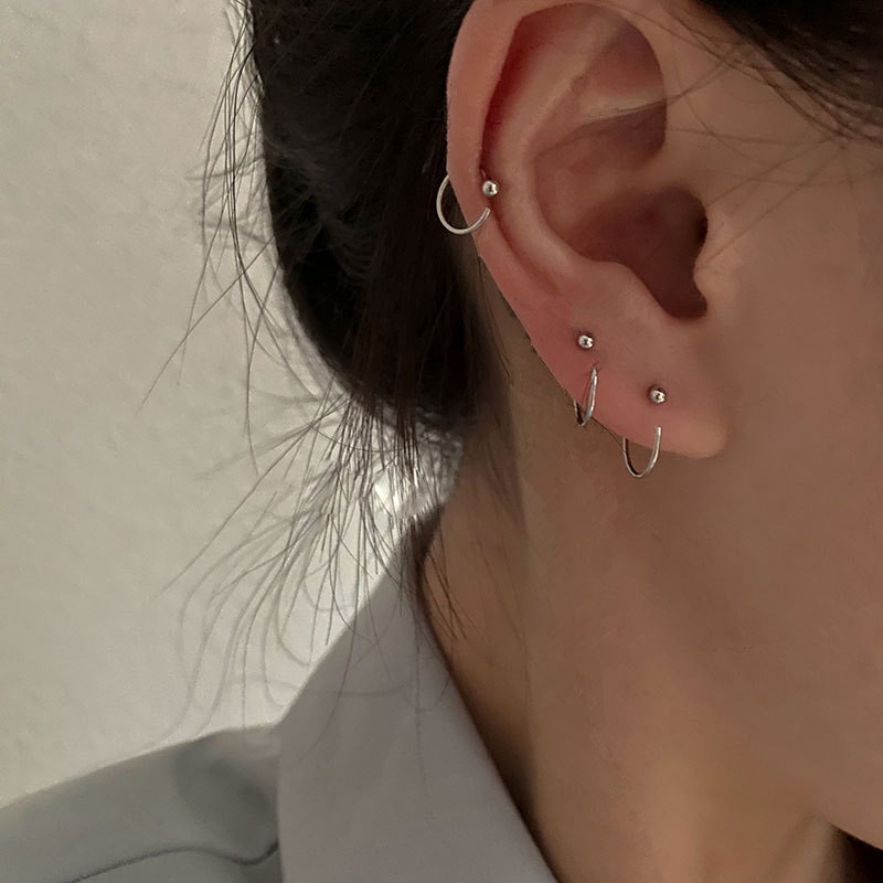 We Flower Anting Stud Silver s925 Bentuk Bola Spiral Minimalis Untuk Pria Dan Wanita