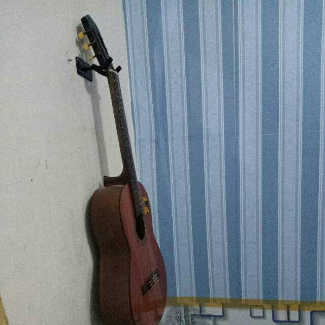 Stand Gitar Gantung, Hanger Gitar, bahan besi, kuat,