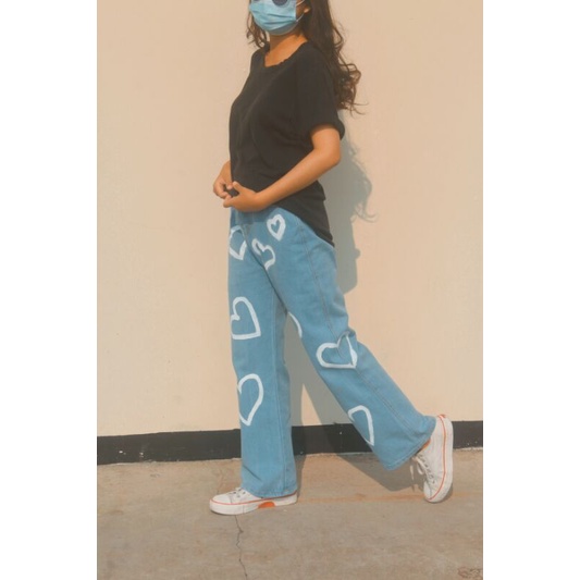 HIGHWAIST JEANS PAINTING MOTIV (LOVE) CELANA PINTREST