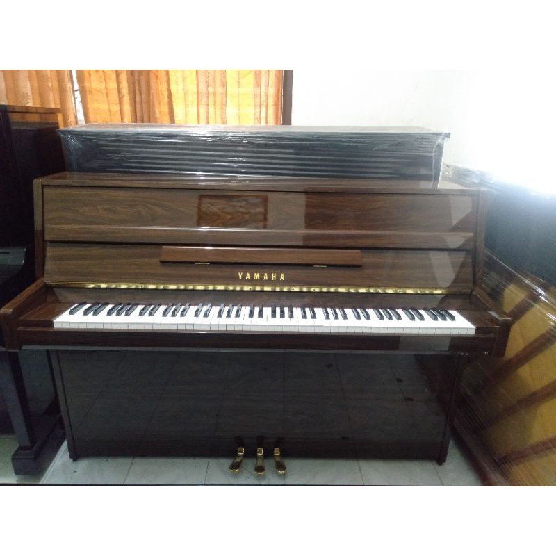 Piano Yamaha JU109 PW