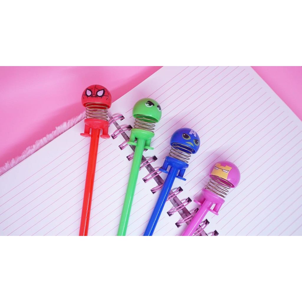 PULPEN PER KEPALA GOYANG HERO AVENGERS PEN MENTUL BOLPEN SPRING DOLL KARAKTER SUPER HERO AVENGERS