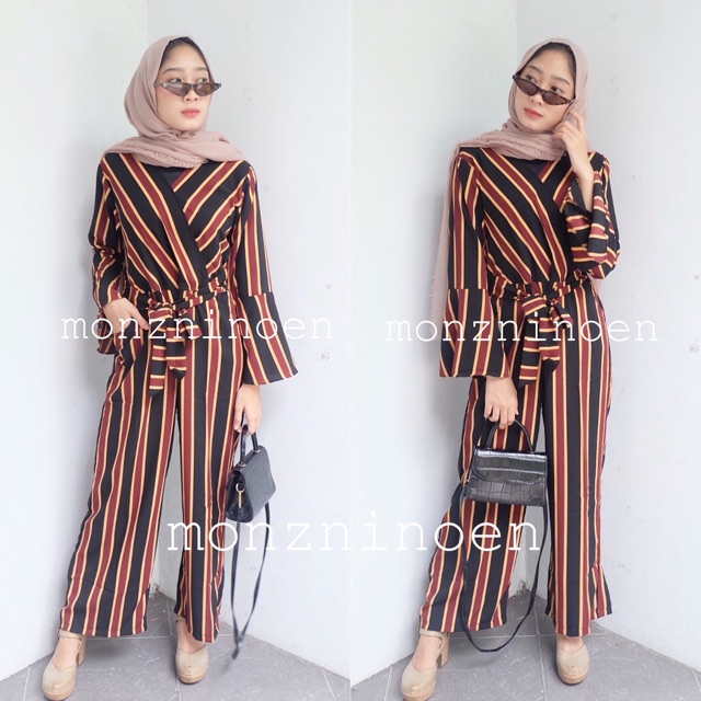 Zara stripy jumpsuit ( model campur )