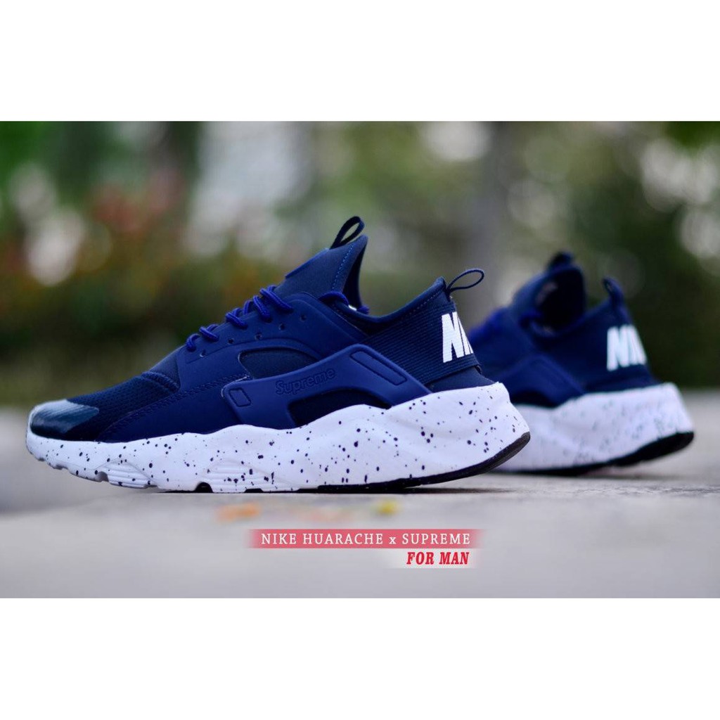 nike supreme huaraches