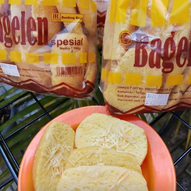 

Bagelen keju (dus)