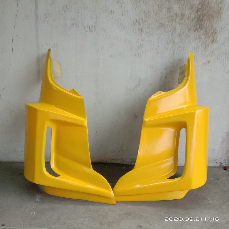 Pipi Variasi Khusus Untuk Truk Canter Model Lubang 1 Bahan fiber