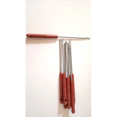 Alat pelepas mata kail ( pancing)