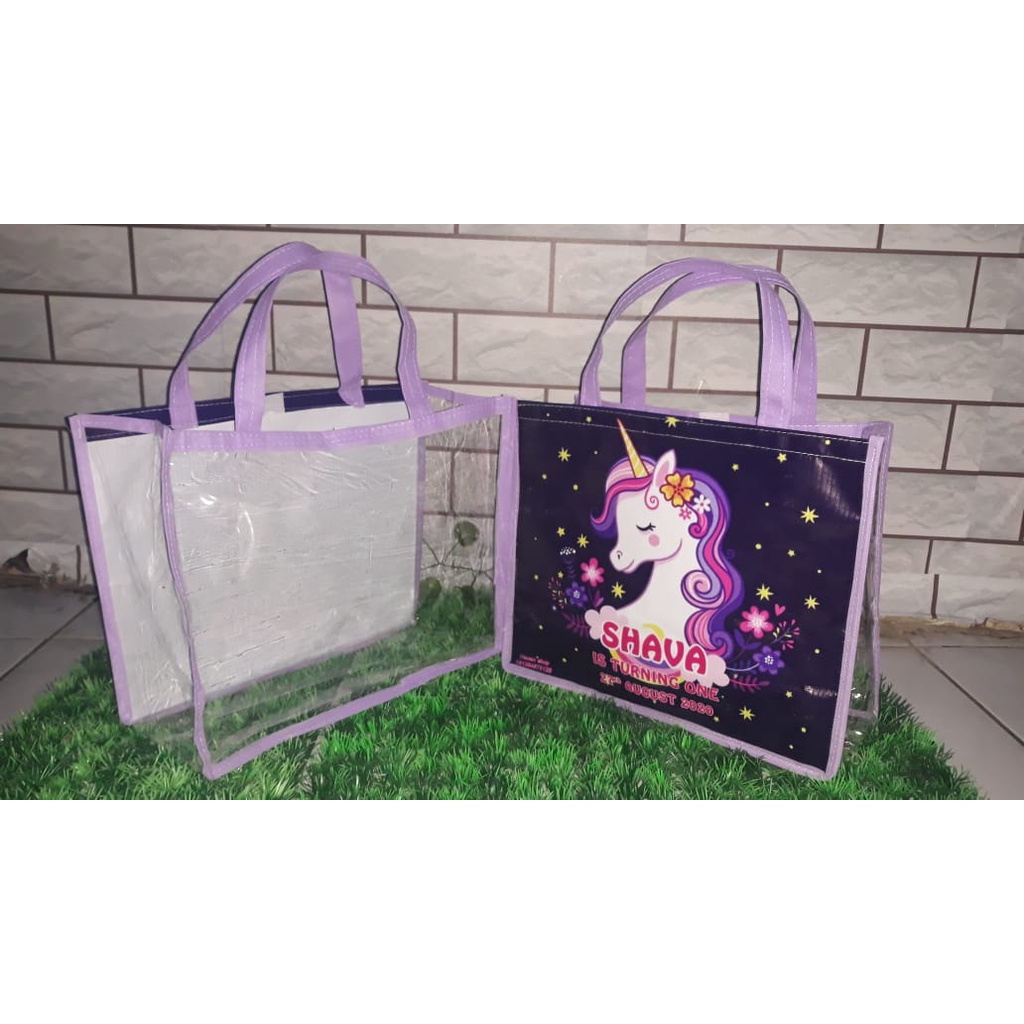 

TAS ULTAH ANAK MODEL MIKA BANNER / TAS SOUVENIR ULANG TAHUN ANAK FREE DESAIN / PERLENGKAPAN PESTA MIKA