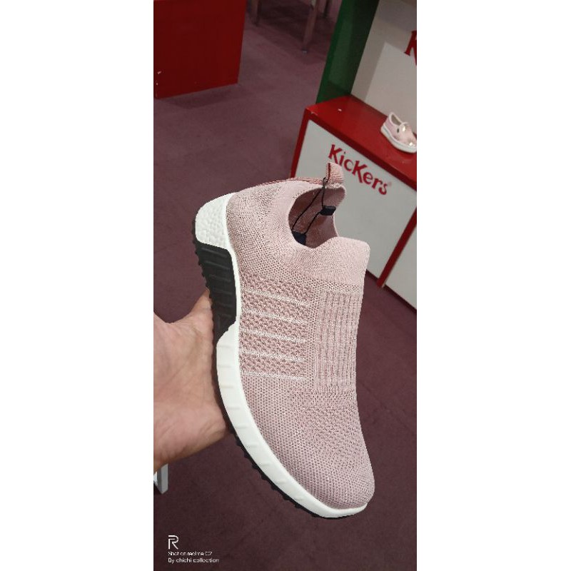 Sepatu sneaker Arnold Palmer