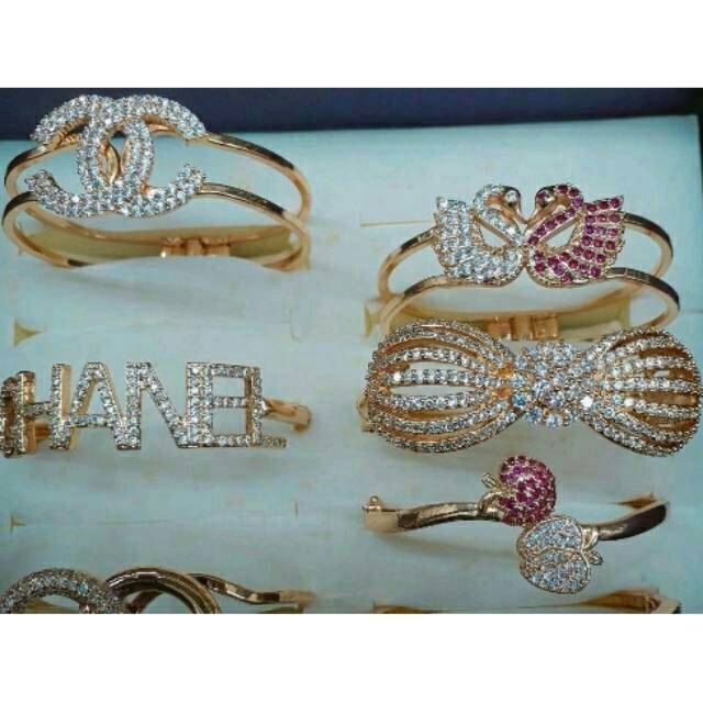 Cincin emas KW