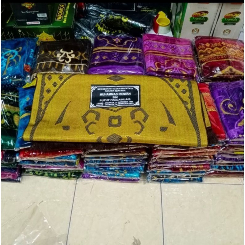 Sablon Sajadah Tebal Dan Sajadah Bludru Turki