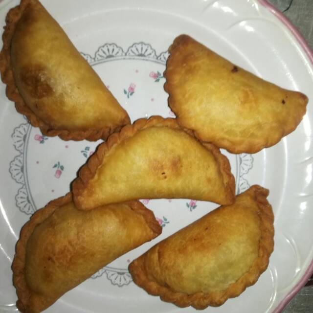 

Pastel mini daging sayur
