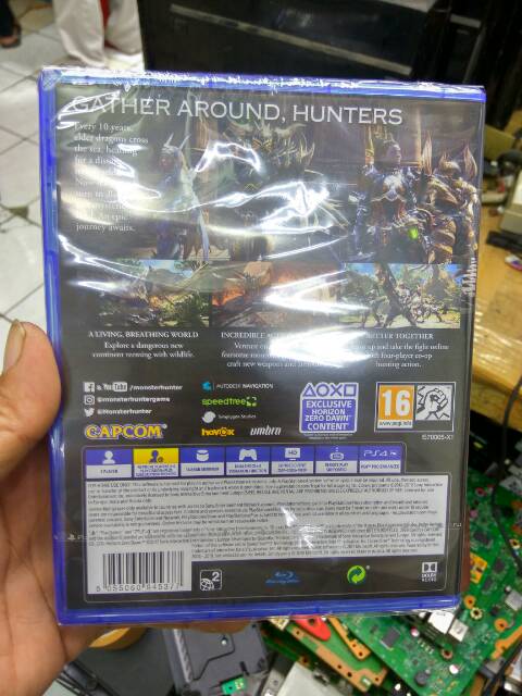 PS4 MONSTER HUNTER WORLD REGION 2 ENGLISH