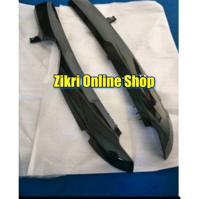 DEK LR DEK BAWAH SCOOPY FI LAMA 2013 2016 HITAM
