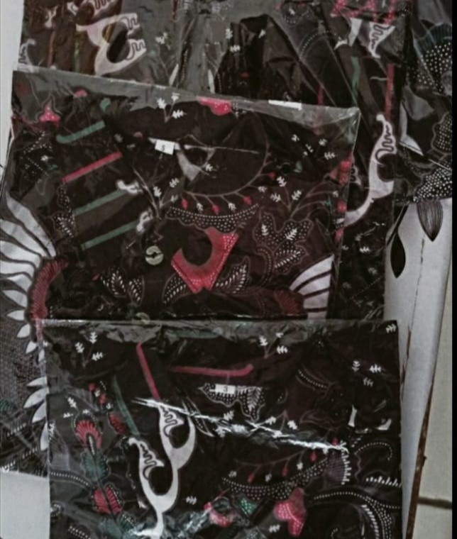 Sarimbit/couple Batik Keluarga Sania Ruffle Ndoro Jowi Batik Couple Keluarga Terkomplit Termurah