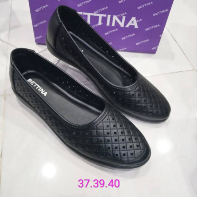 Flat shoes Bettina