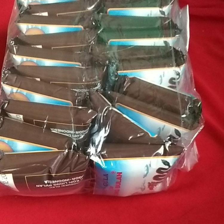 

qhc14 KOPI PLUS GULA cap LIONG BULAN 1Pack 20 bks Exp. 131122 (LG) .,,.,.,