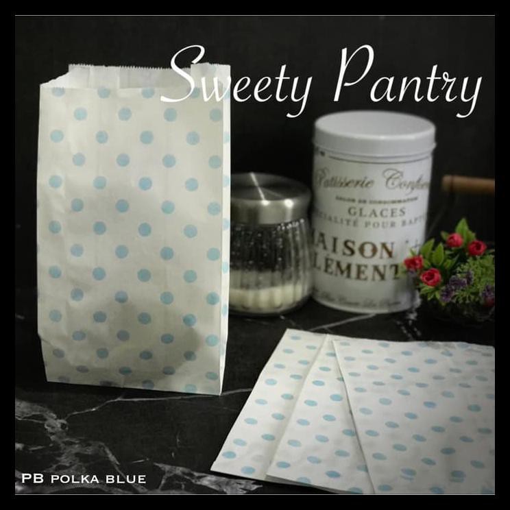 

Paper Bag / Kantong Kertas Roti Kue Motif Polka Blue - 20 Pcs