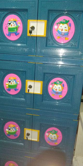 Lemari Pakaian Boneka Kecil Susun 4 Kunci. Lemari Plastik Susun 4 Kunci Boneka Kecil