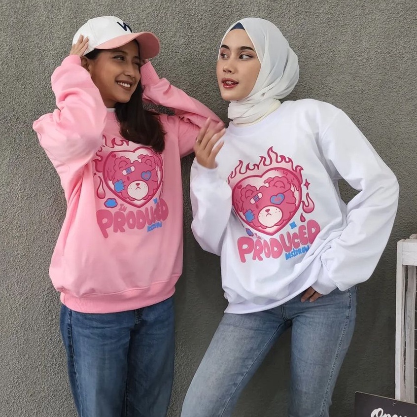 Sweatshirt Love in Produced Sweater Basic Motif Karakter Lucu