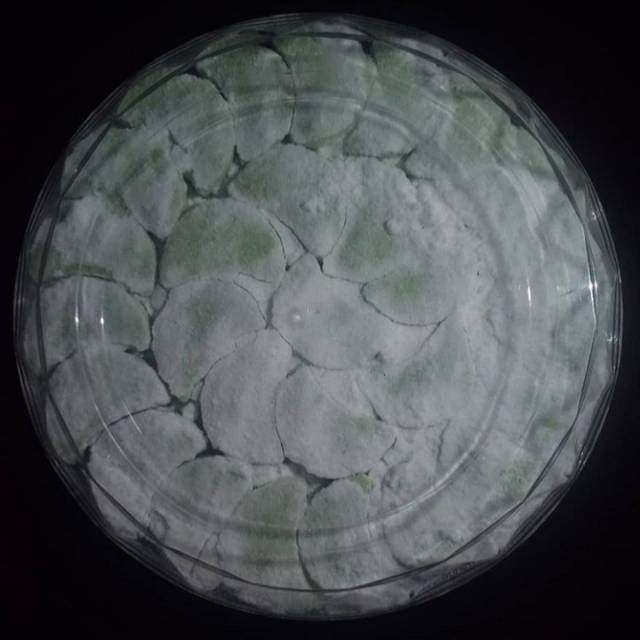 

Kue kering green snow white 250gr