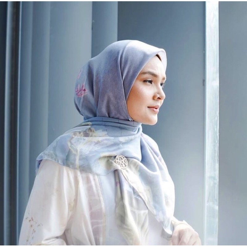 NEW SALE❣️Ceres Scarf Ria Miranda Utopia