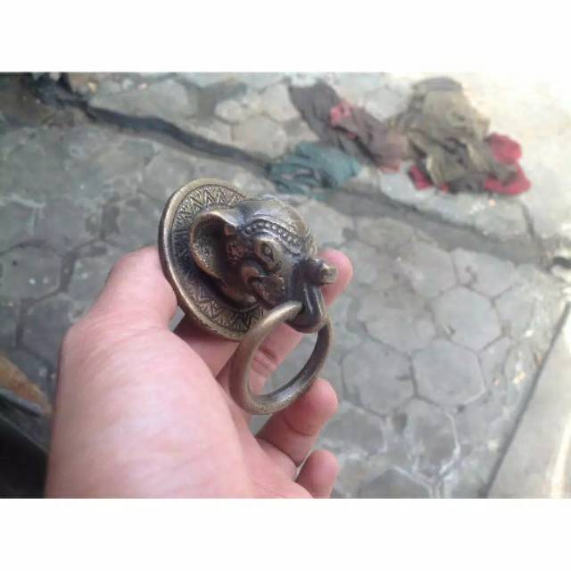 Handle / Tarikan Laci Lemari Jendela Pintu Rumah Kuningan Antik Murah Motif Kepala Gajah