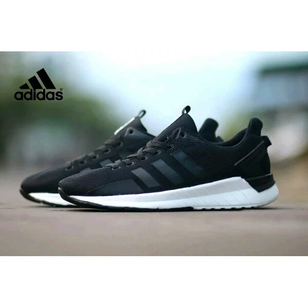 Adidas questar black sol putih