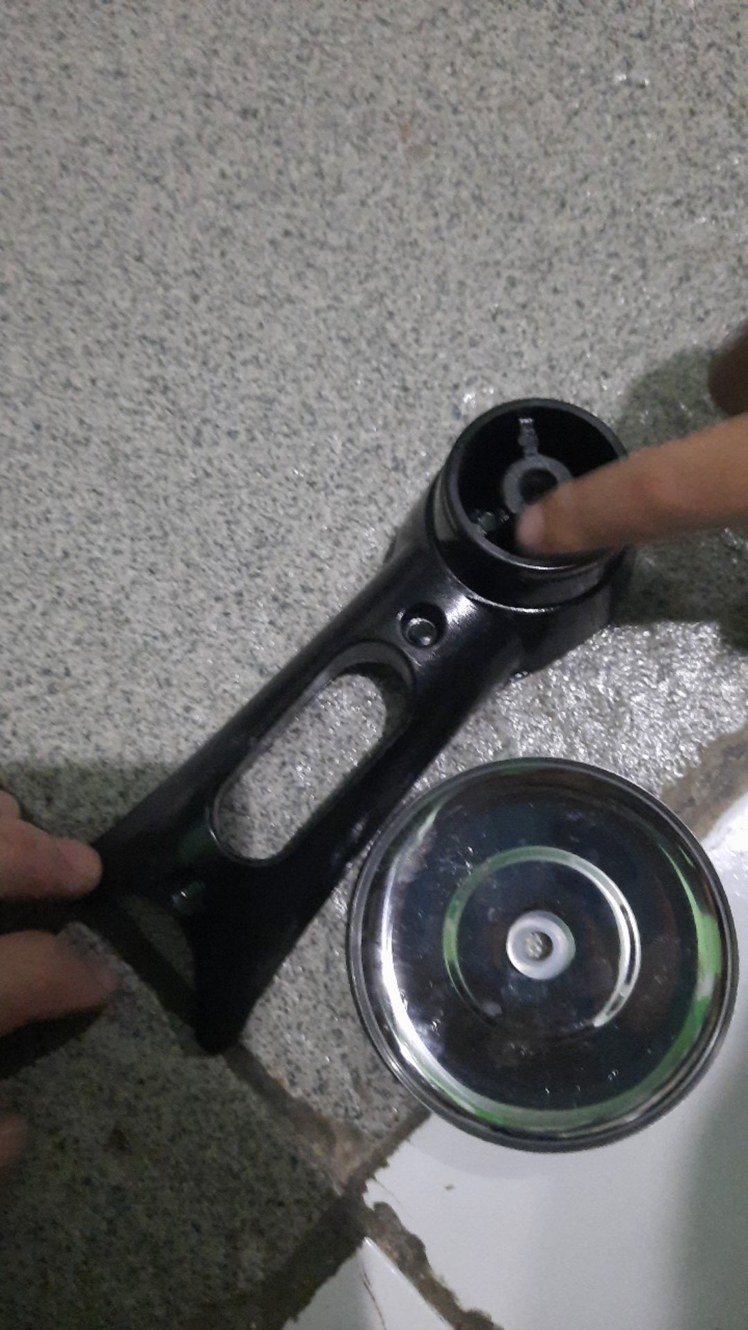 Tutup Panci Kaca Dengan Kaki, Diameter Kaki/id = +/- 23.8 Cm (24 Cm) + Knop Oval Motif Kayu