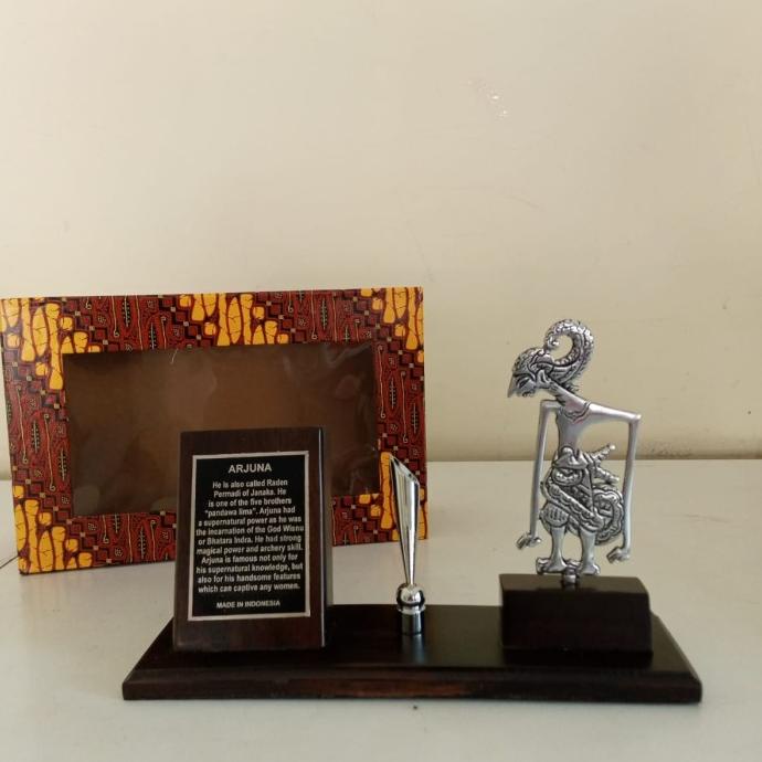 

TERBARU !!! Tempat Pulpen kartu nama Wayang ARJUNA READY
