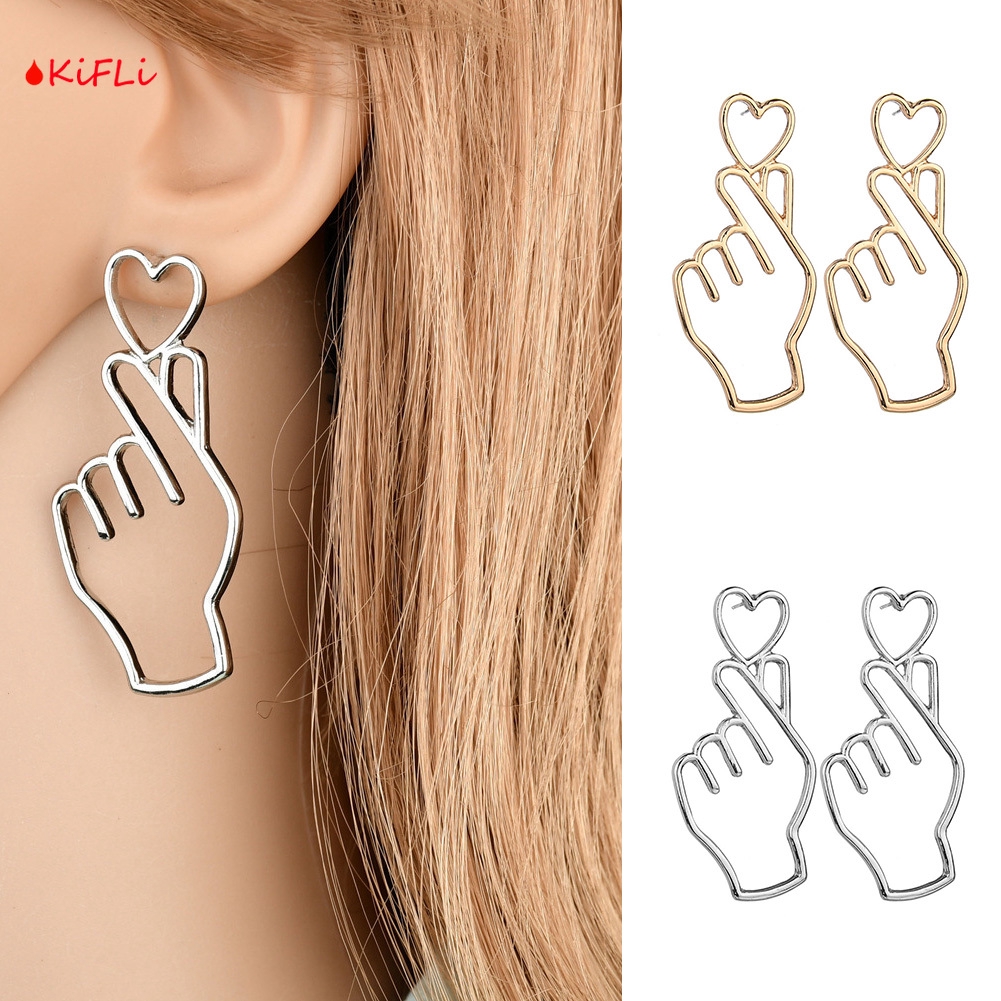 Anting Kait Gantung Desain Hati Bahan Metal untuk Wanita