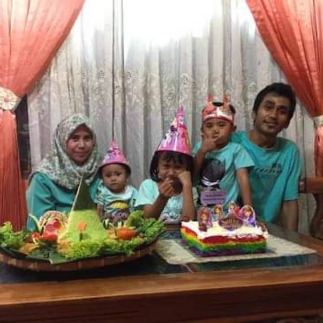 shakira_gibran_qalesha