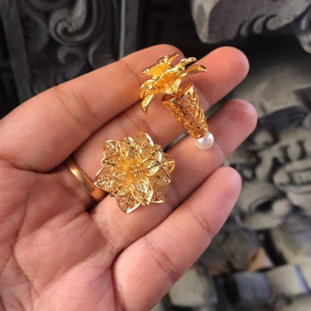 Anting tusuk Kendari perak cerorot