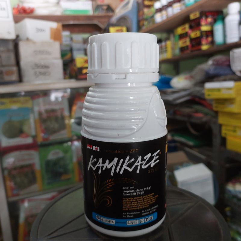 FUNGISIDA KAMIKAZE 371 EC + ZPT 250 ML PENGENDALI PATAH LEHER