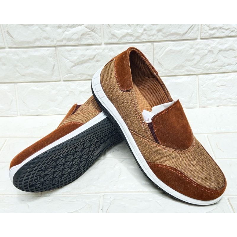 SEPATU CASUAL PRIA KASUAL SLIP ON MURAH